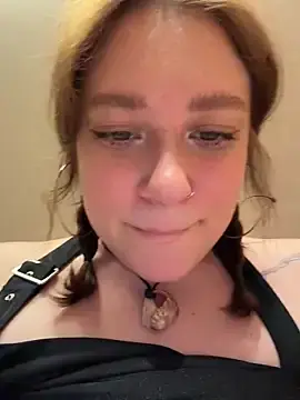 Stripchat Watch Live Sex Cams of lucy-joy