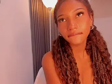 Stripchat Nude Webcam of mini_doll7