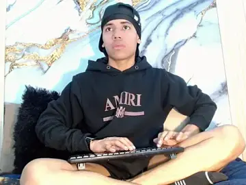 Stripchat Live Porn of DaviidBuckx_