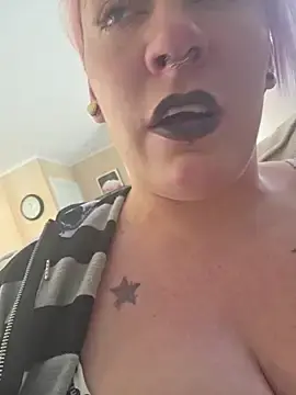 Stripchat Live Porn of PinkTheHawk