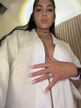 Stripchat Live Porn of Sarasanders_4