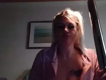 Stripchat Live Sex Cam of UrFavToJerkTo