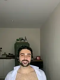 Stripchat Watch Live Sex Cams of eauminerale