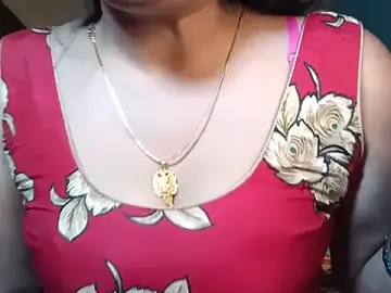 Stripchat Adult Webcams of YourDesi_Laila_