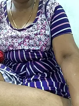 Stripchat Sex Cam of MaaliiiPonuTamil