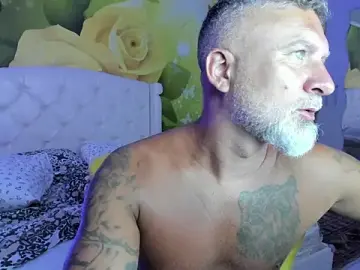 Stripchat Free Porn Cam of BlowMyXXL