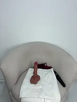 Stripchat Free Live Porn of Julie_Markk