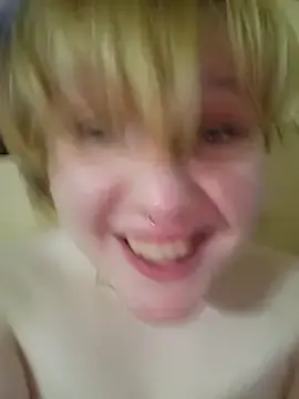 Stripchat Sex Cam of wehavepussies_xoxo
