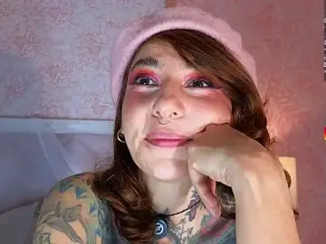 Stripchat Free Porn Cam of Evangelyne_1