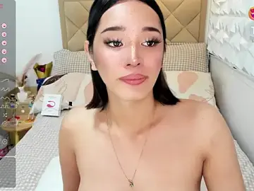 Stripchat Best Webcam of TsHeartXxx