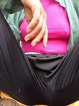 Stripchat Live Sex Cam of pitty_mymi