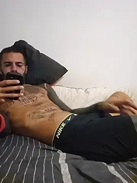 Stripchat Live Sex of charlye_inkkkk