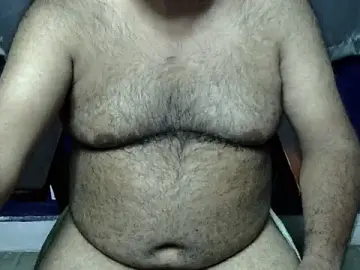 Stripchat Live Sex Cam of hairysubcub_70