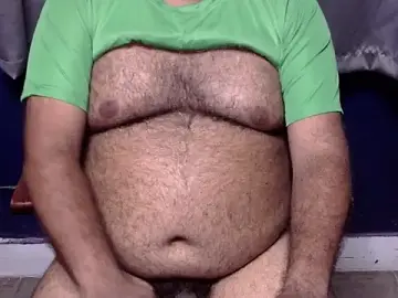 Stripchat Live Sex Cam of hairysubcub_70