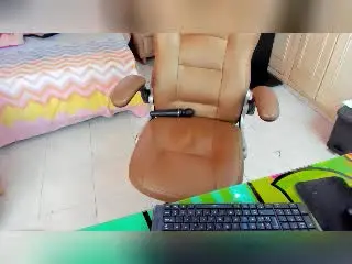Xlovecam Live Sex of CuteMatureSassy