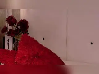 Xlovecam Sex Cam of MartinaClarck