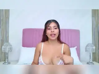 Xlovecam Free Live Porn of AlyssaGreen