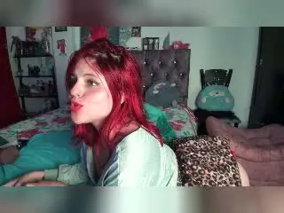 Xlovecam Adult Webcams of SophieHill