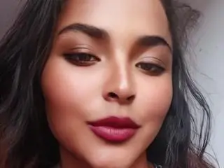 Xlovecam Adult Video Chat of BellaChaudAmour