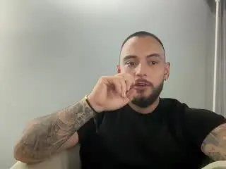 Xlovecam Nude Webcam of FrankJones