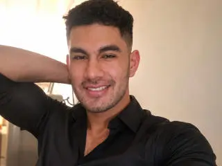 Xlovecam Best live sex cam show of SeanHard