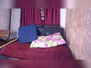 Xlovecam Live Porn of CamilaMillf