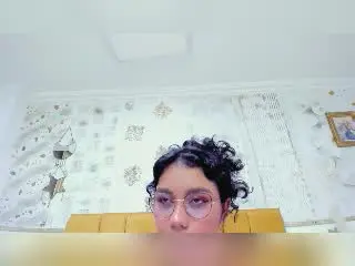 Xlovecam Free Porn Cam of JuliaBennett
