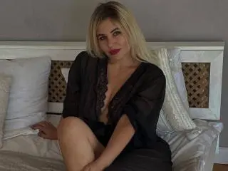 Xlovecam Best live sex cam show of AvaQueen