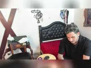 Xlovecam Live Sex of JadeAndBob