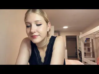 Xlovecam Live Sex Cam of OpalMccullars