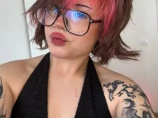 Xlovecam Live Sex Cam of ShanonCare