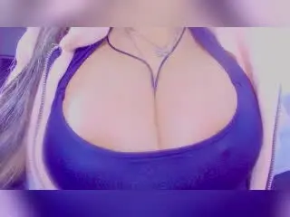 Xlovecam Live Sex of MissGilliSquirty