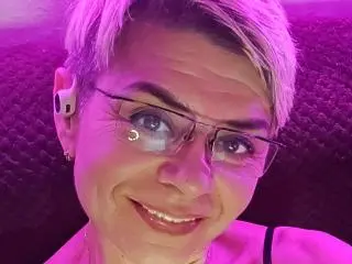 Xlovecam Live Porn of FentaziMelody