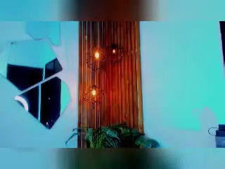 Xlovecam Adult Webcam of RomanCroft