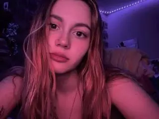 Xlovecam Nude Webcam of RaynaClayman