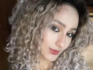 Xlovecam Sex Chat of FloraSaenz