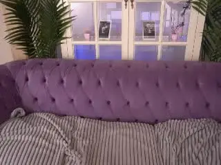 Xlovecam Live Sex Cam of DariaCalm