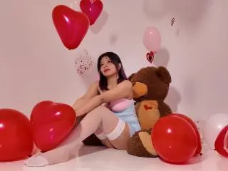 Xlovecam Free Porn Cam of ShofiaWett