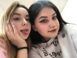 Xlovecam Free Live Porn of MoonSunny