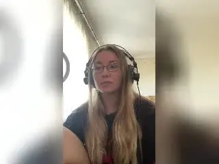 Xlovecam Free Porn Cam of Meeranda