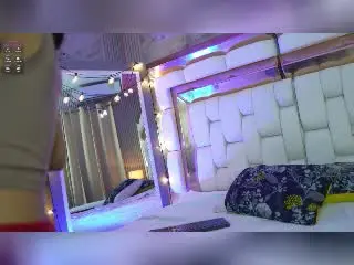 Xlovecam Sex Cam of SensualCamila