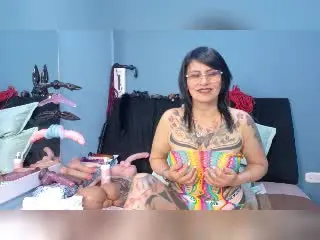 Xlovecam Private Sex Chat of DonnaJones