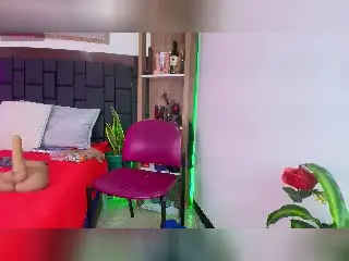 Xlovecam Free Live Porn of EllenaBoobs