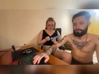 Xlovecam Free Live Porn of MikeAndAnna