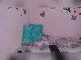 Xlovecam Live Sex Cam of TaylorLees