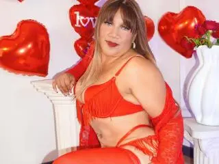 Xlovecam Live Sex Cam of MiaMancini