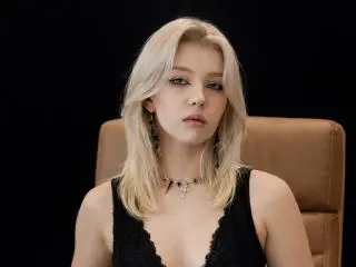 Xlovecam Sex Chat of SelenaIris