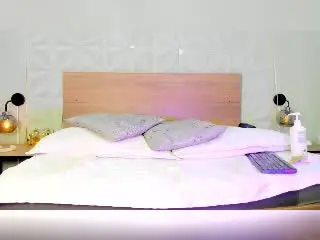 Xlovecam Live Sex Cam of ValeryTranss