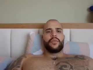 Xlovecam Watch Live Sex Cams of MedellynDark