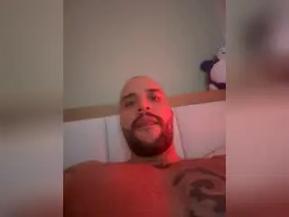 Xlovecam Live Sex of MedellynDark